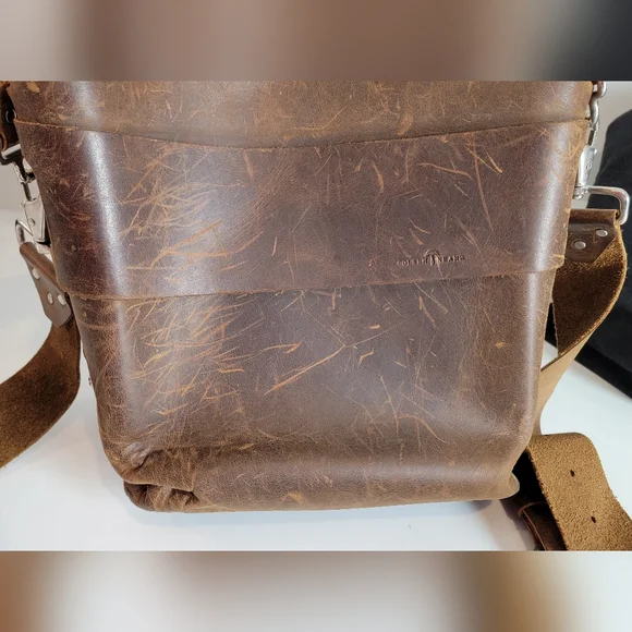 Colsen Keane Leather Bag - Picture 3 of 11